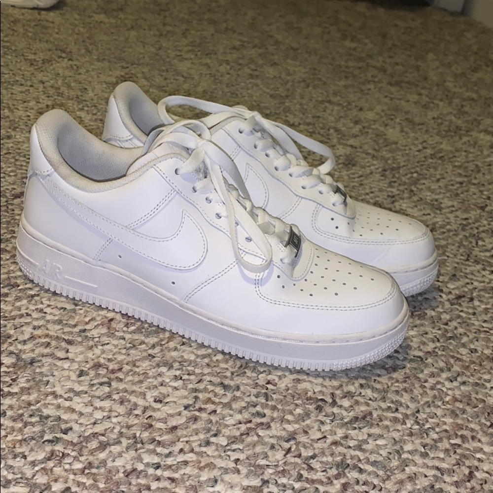Nike Air Force 1 - Women’s White 9.5